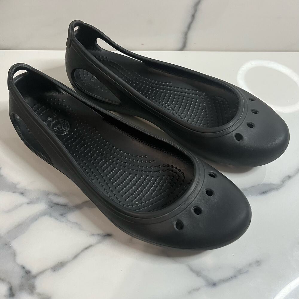 CROCS Women's Black Comfort Slip-On Kadee Flats Sz 6 Waterproof Minimalist